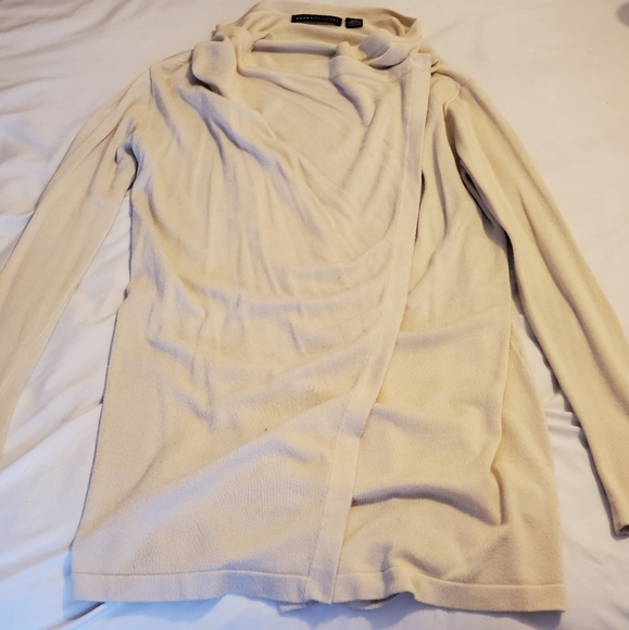 Cardigan - Picture 3 of 3